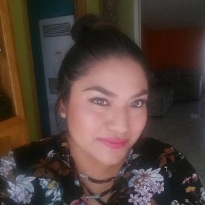 Meet your Posher, Gaby